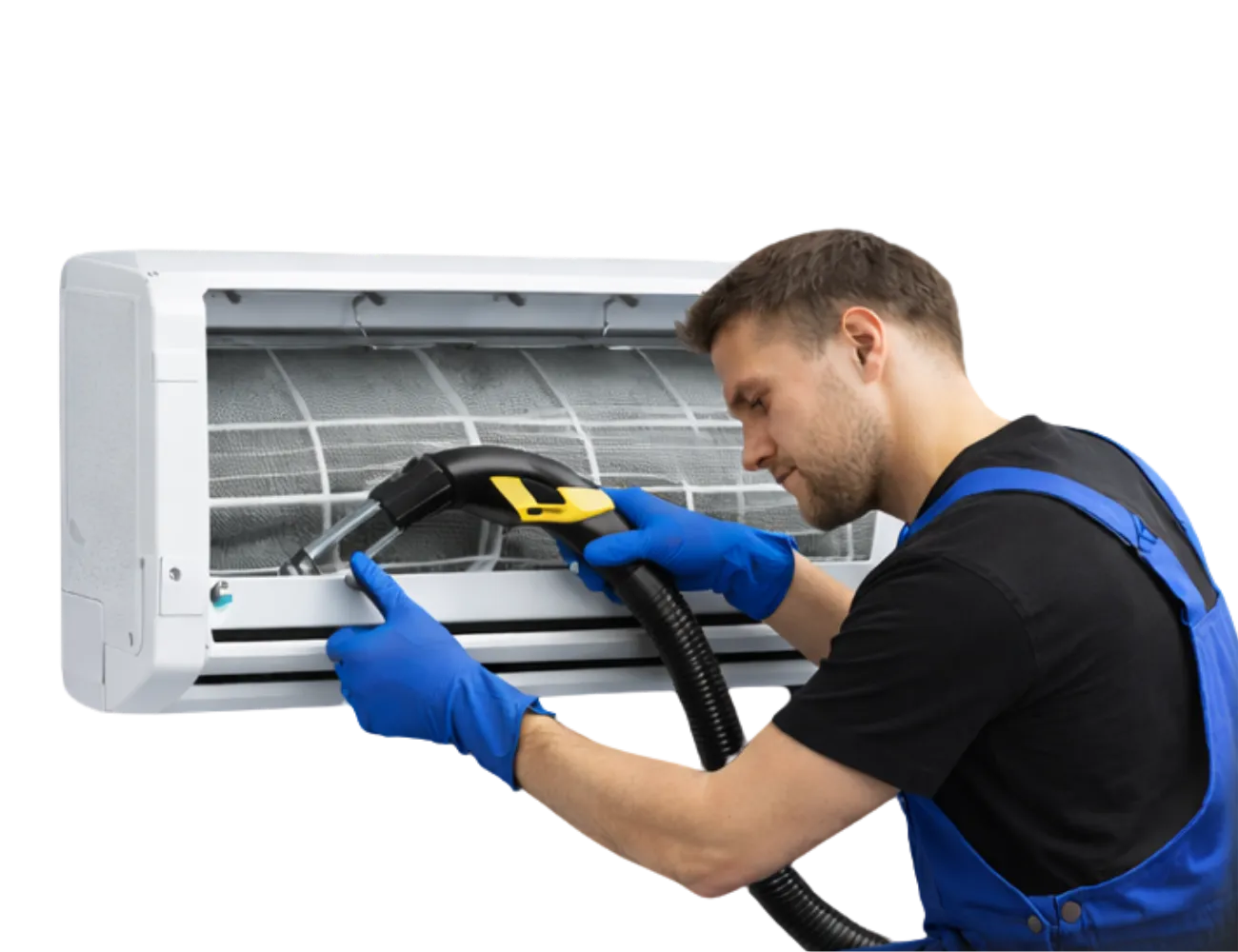 Technik provádí servis klimatizace